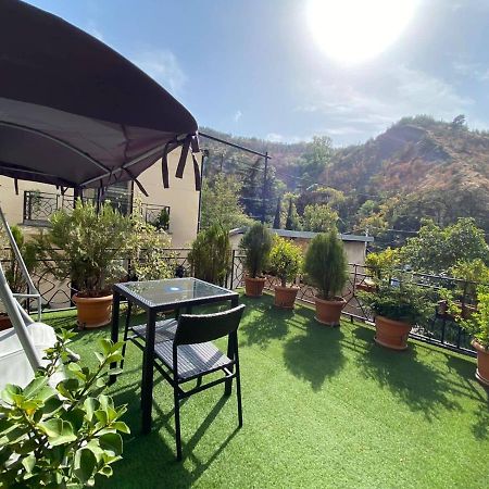 Brand New Apartment With Terrace Tiflis Exterior foto